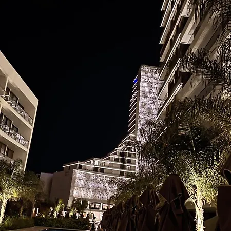 Grand Sapphire Apartamento